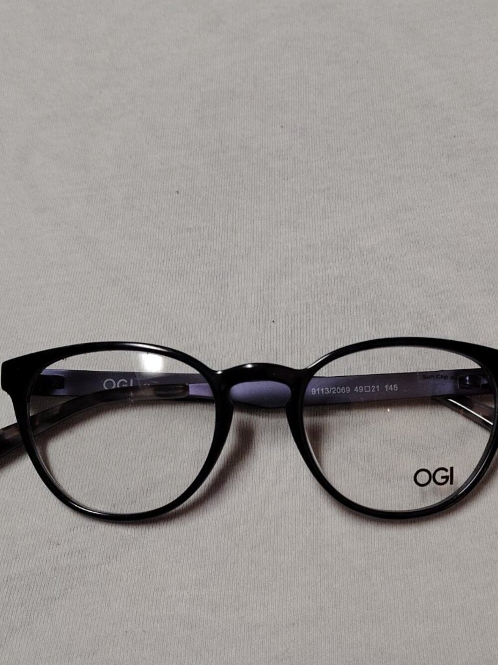 OGI HERITAGE 9113/2069 Black Eyeglasses Frame 49-21-145